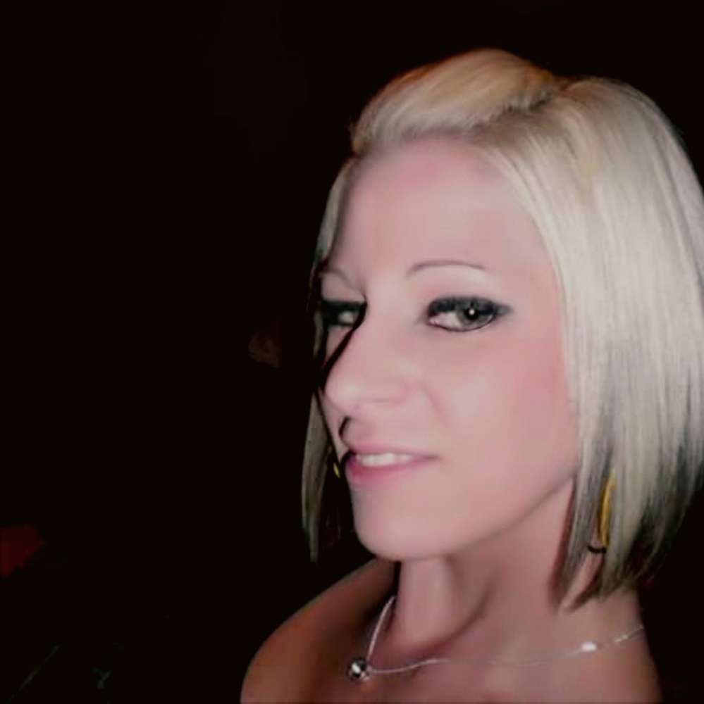 Meet your Posher, Desirae